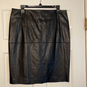 Renuar leather skirt